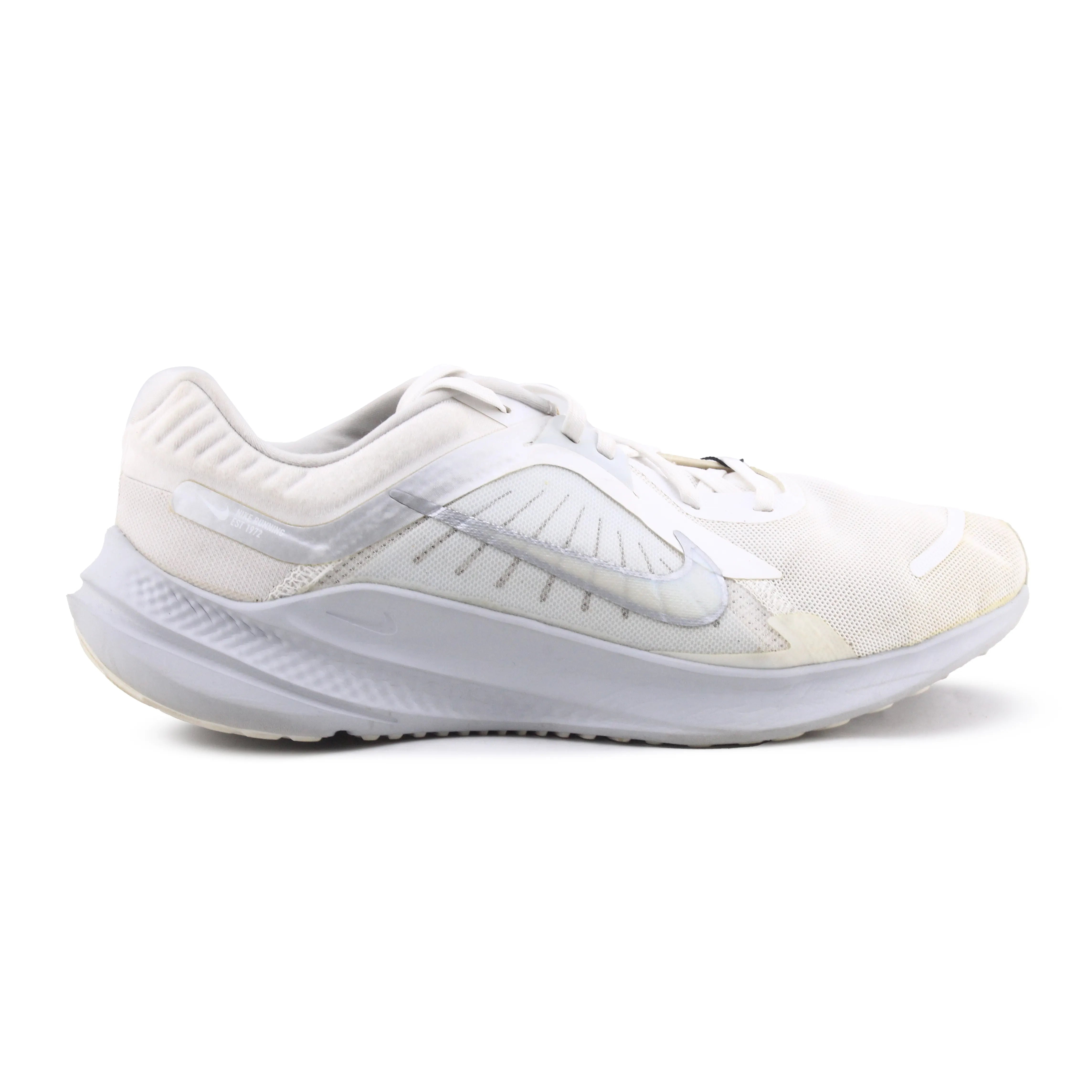 Nike Quest 5