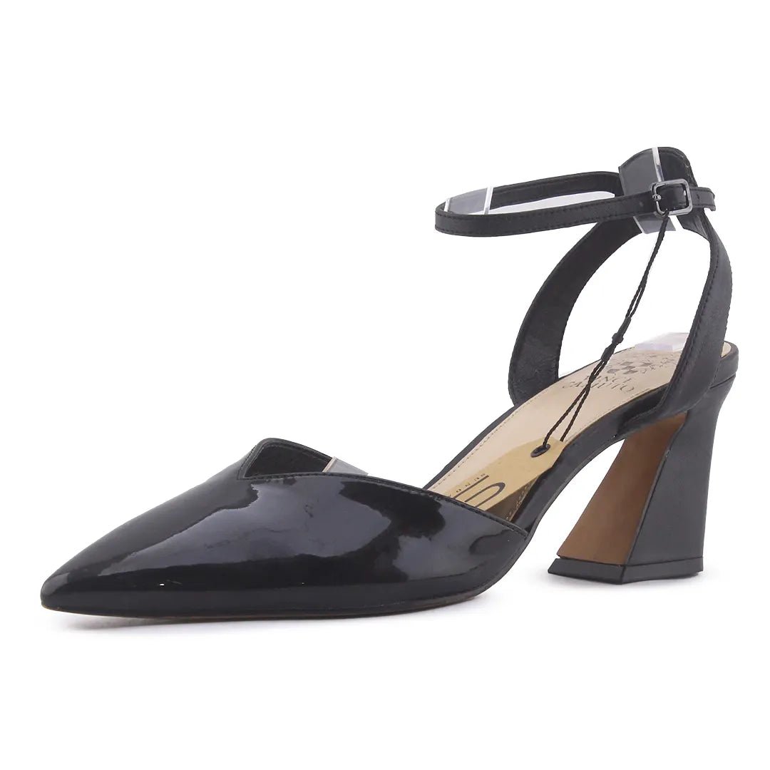 Vince Camuto