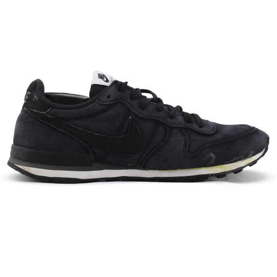 Nike Internationalist