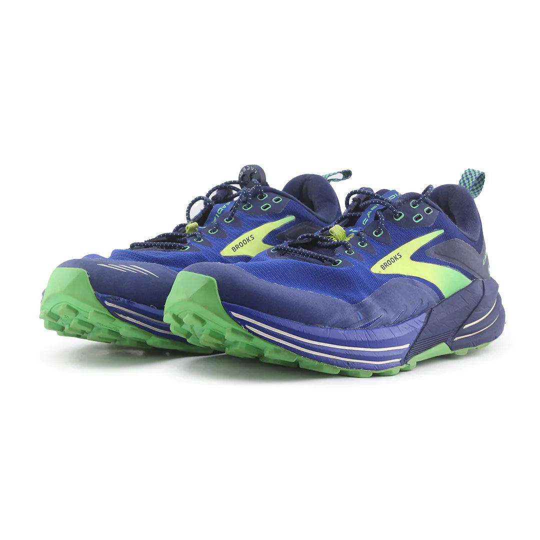 Brooks Cascadia 16