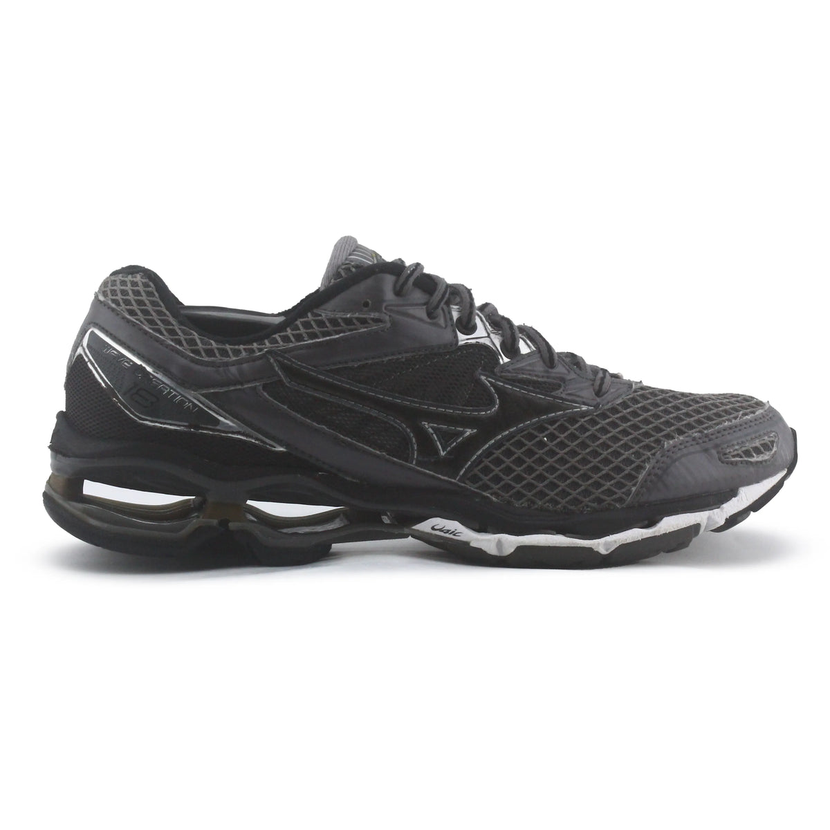 Mizuno Wave Creation 18