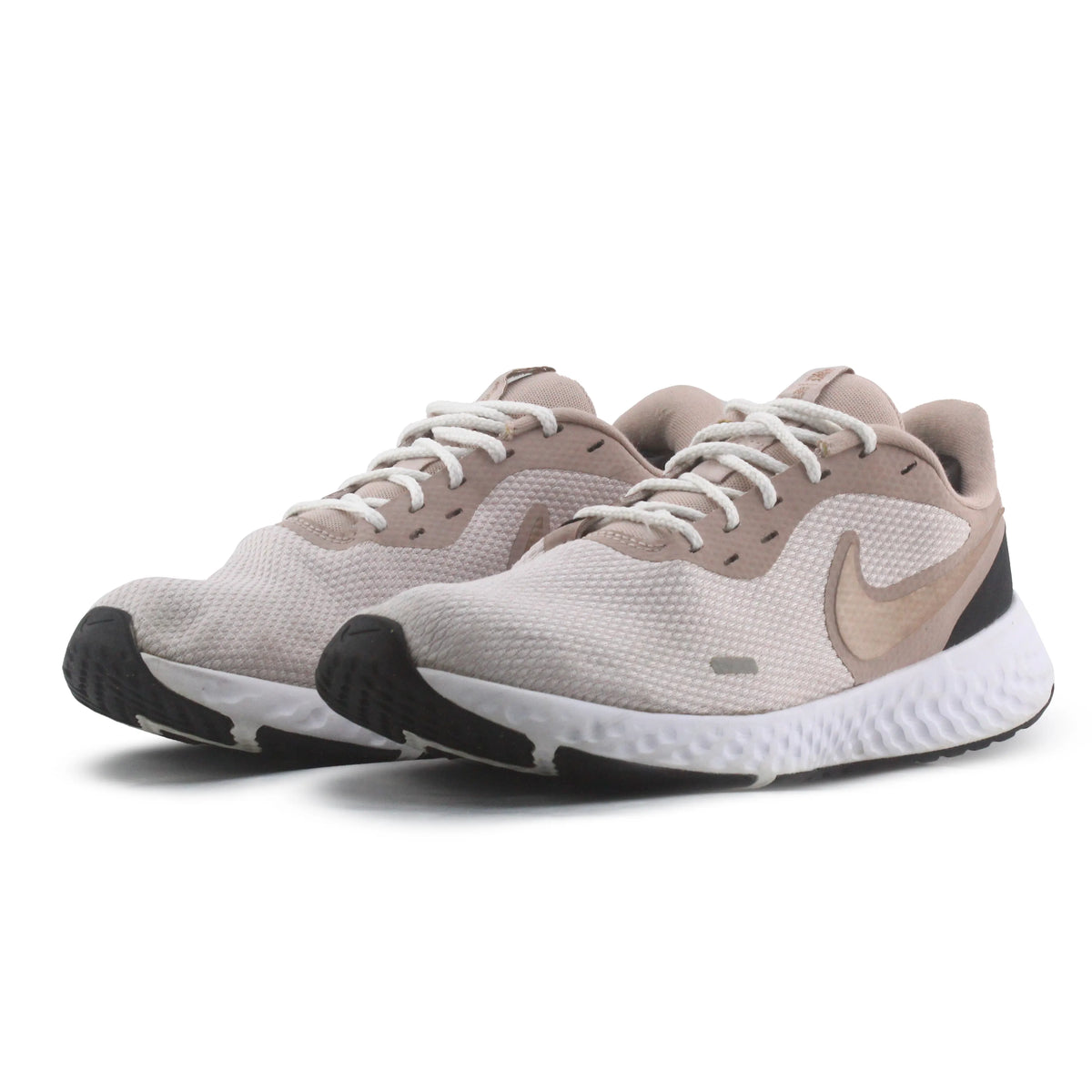 Nike Revolution 5