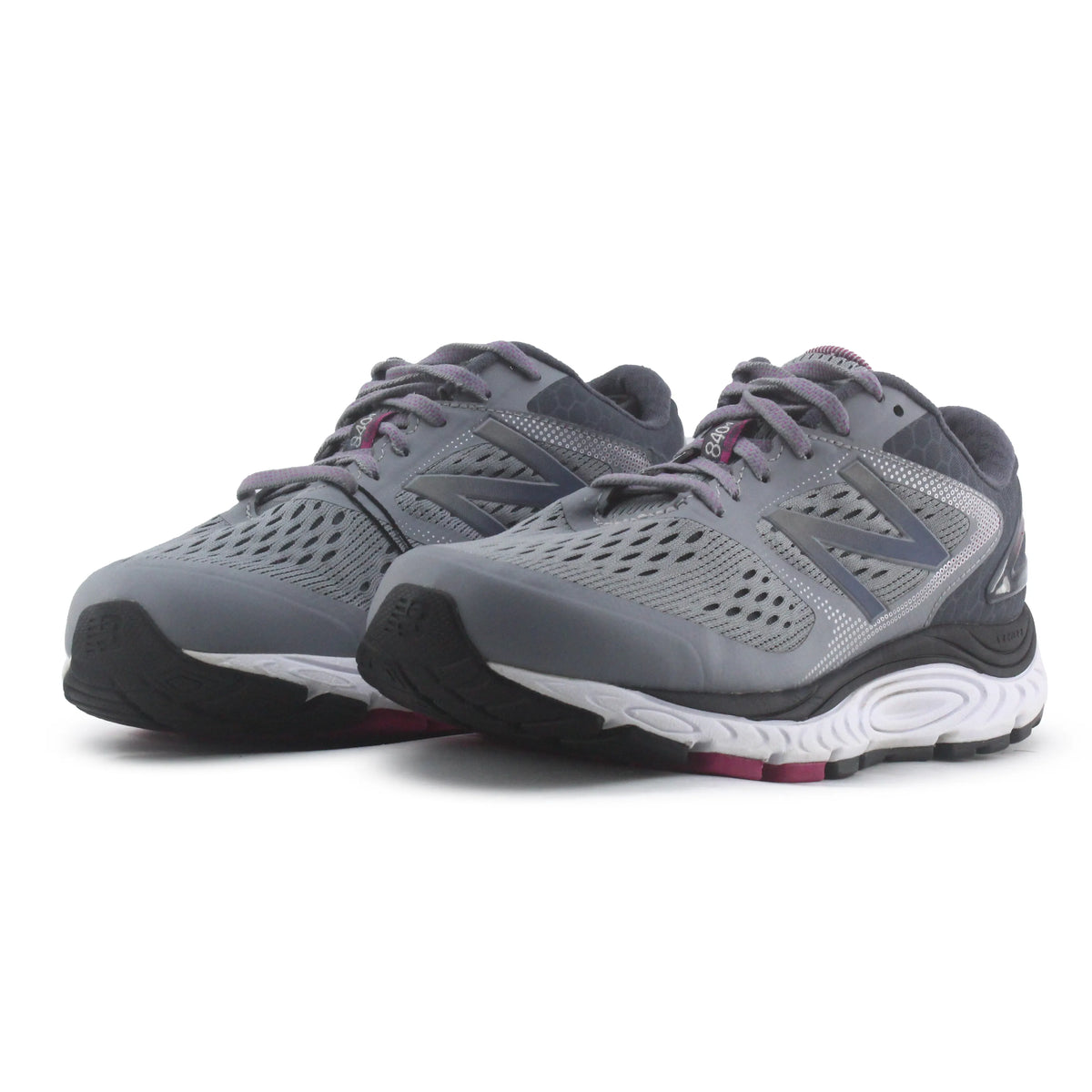 New Balance 840
