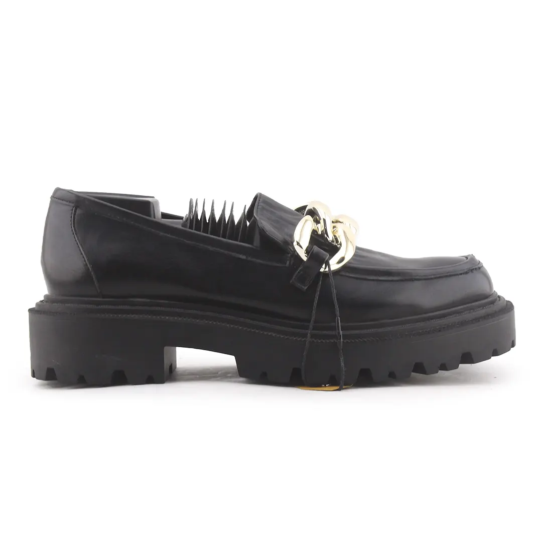 Stradivarius Chunky Penny Strap