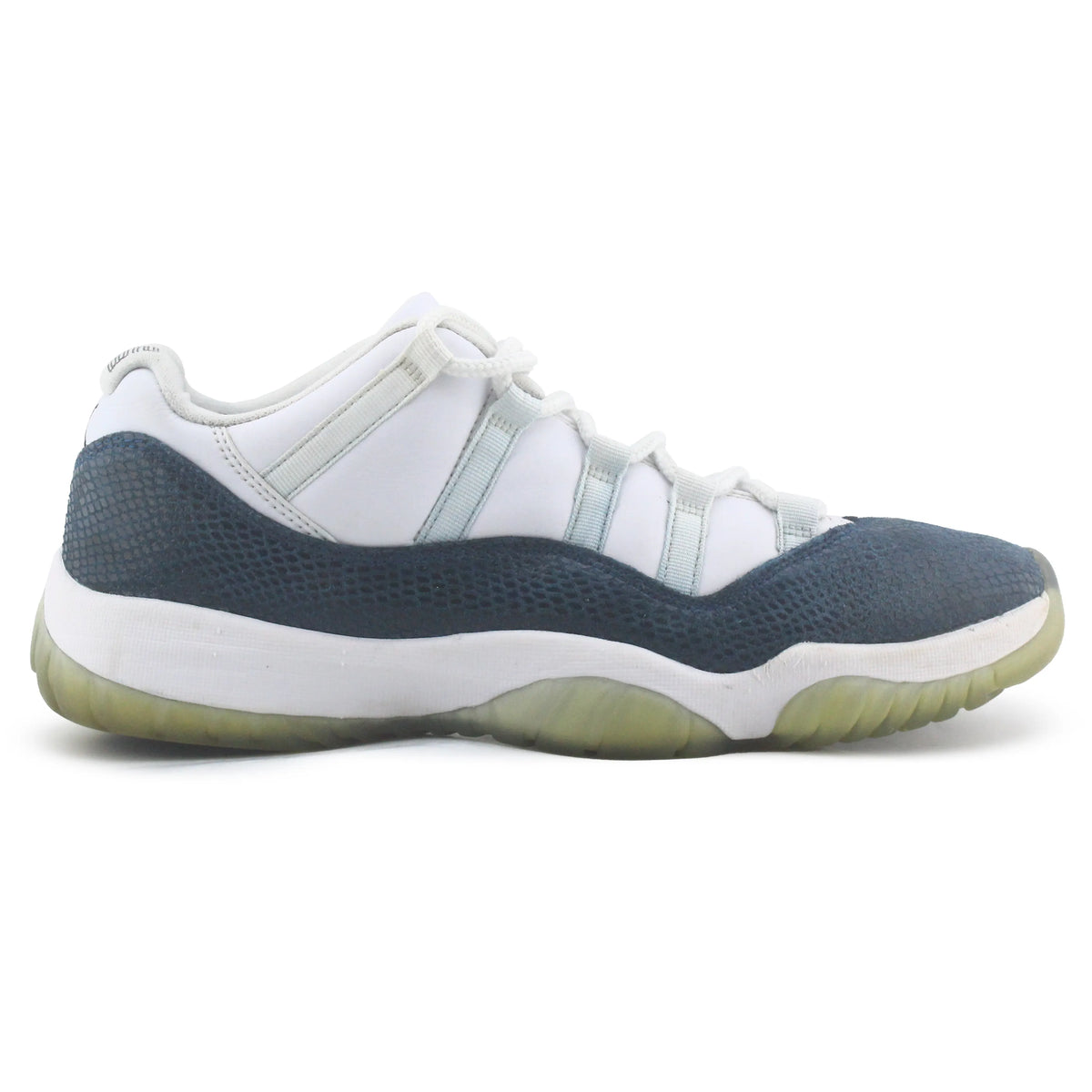 Jordan 11 Retro Low