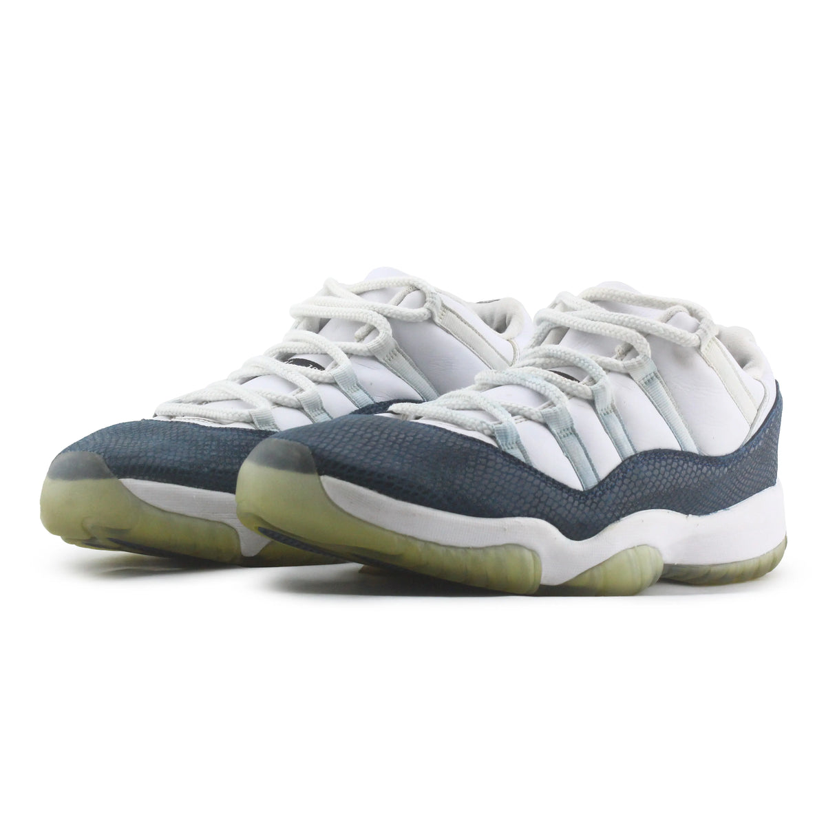 Jordan 11 Retro Low