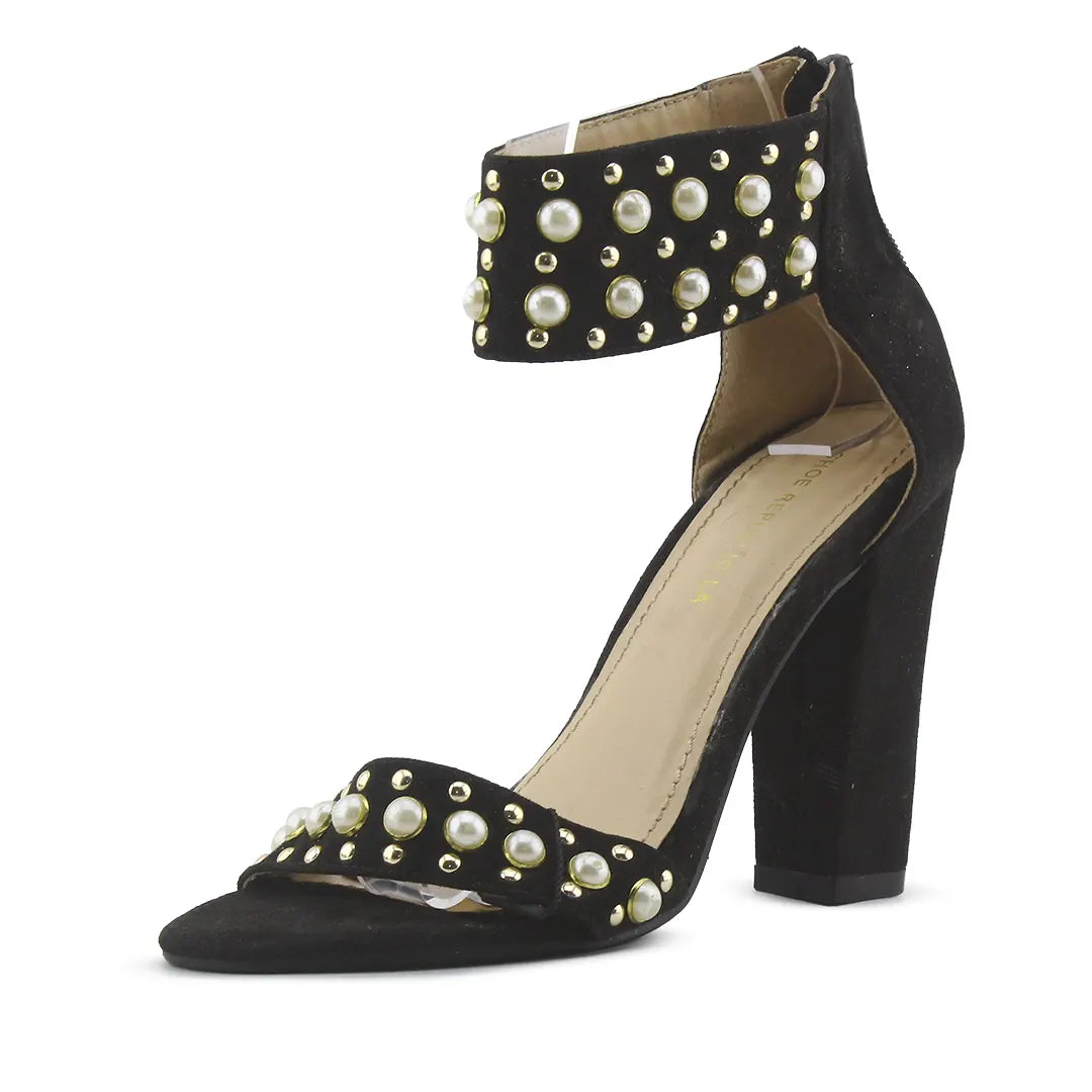 Shoe Republic La