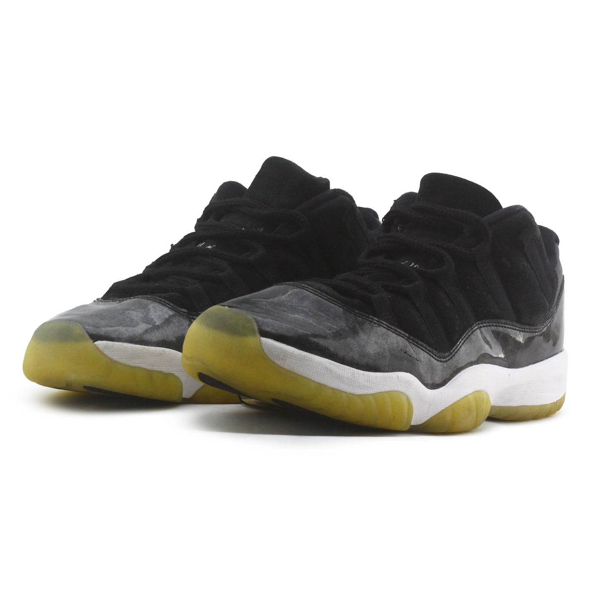 Air Jordan 11 Retro Low