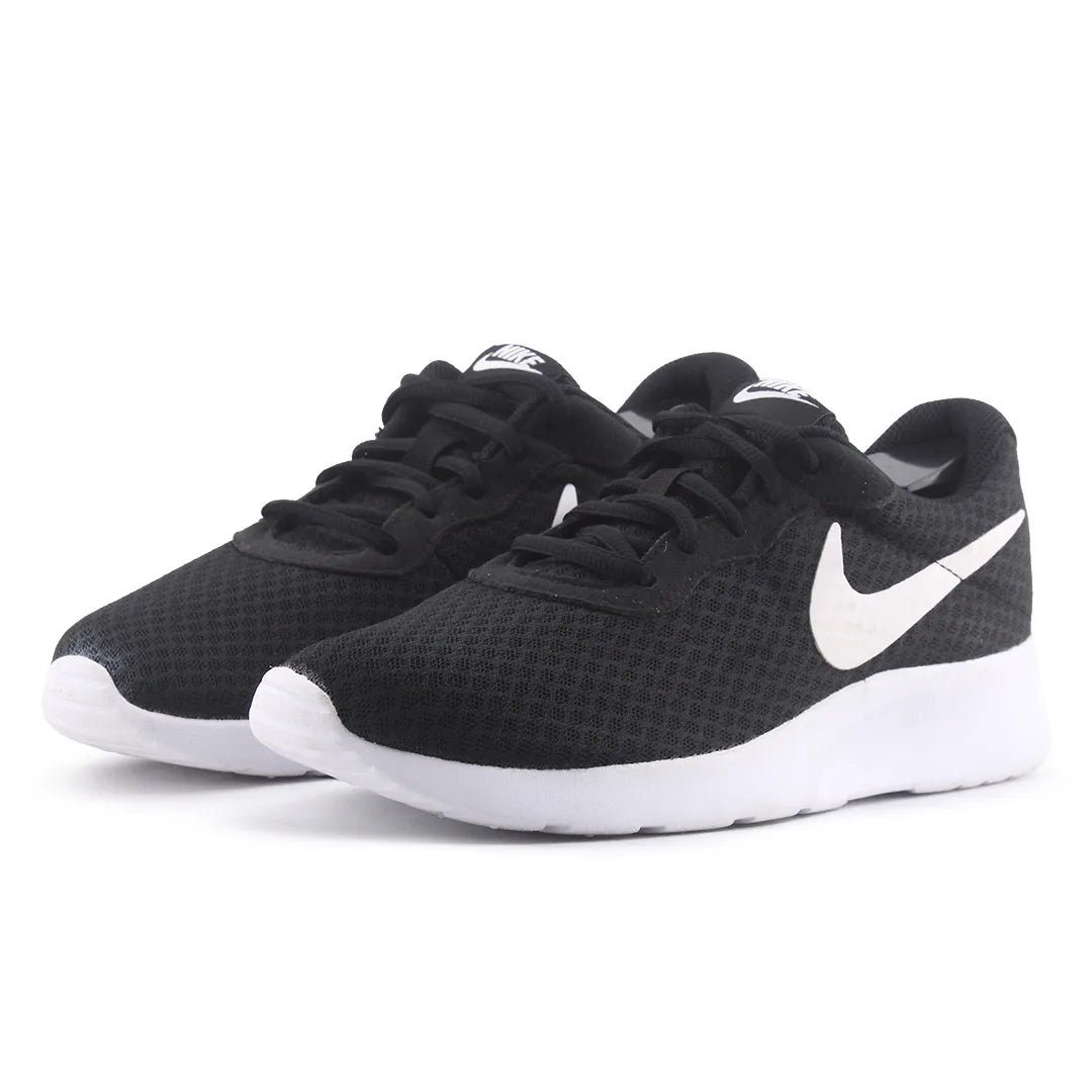 Nike Tanjum