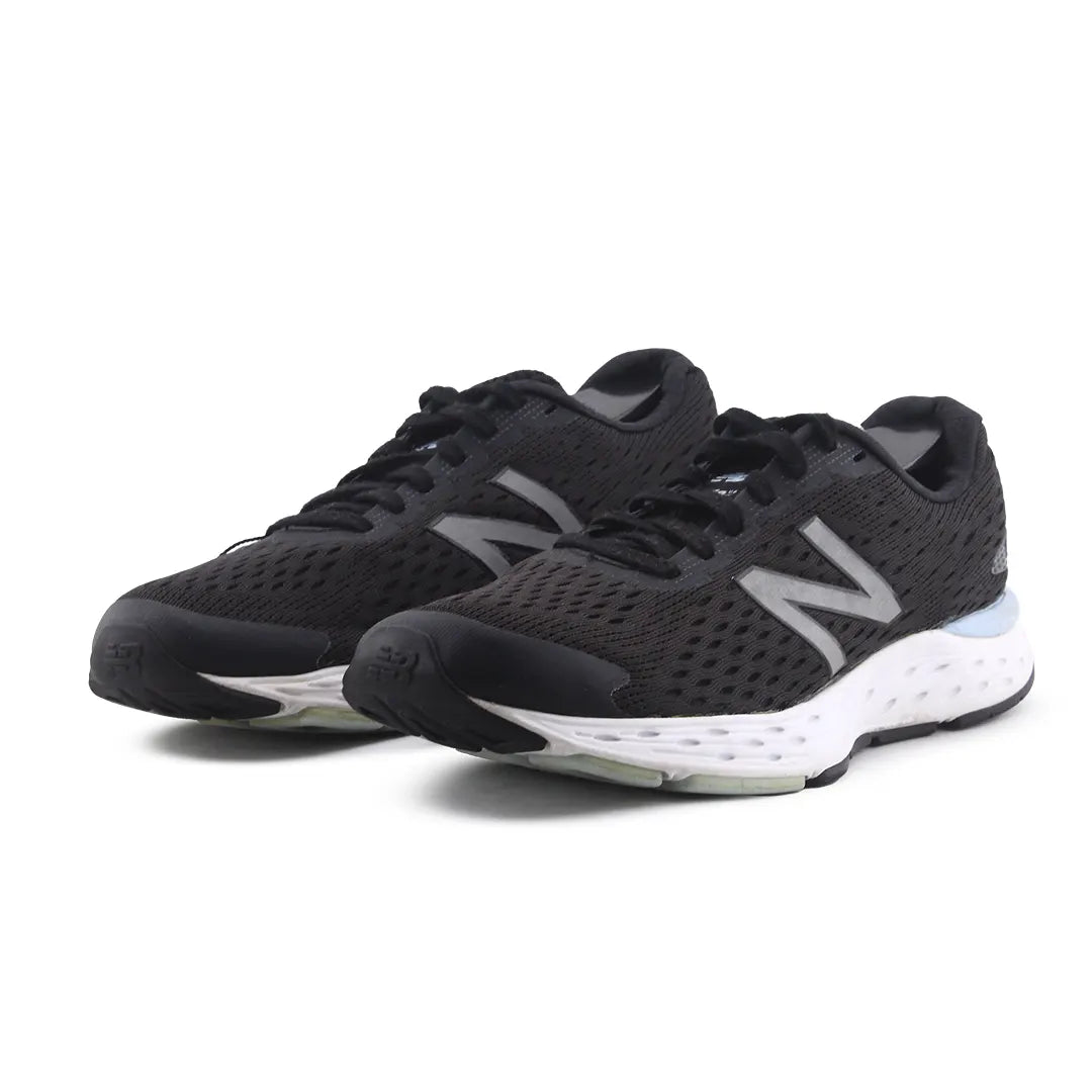 New Balance 680 V6