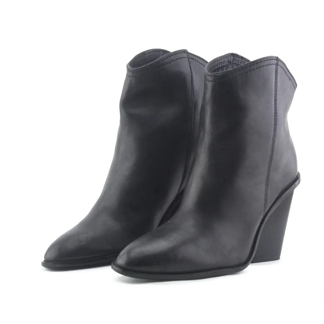 Zara | 100% Authentic Leather