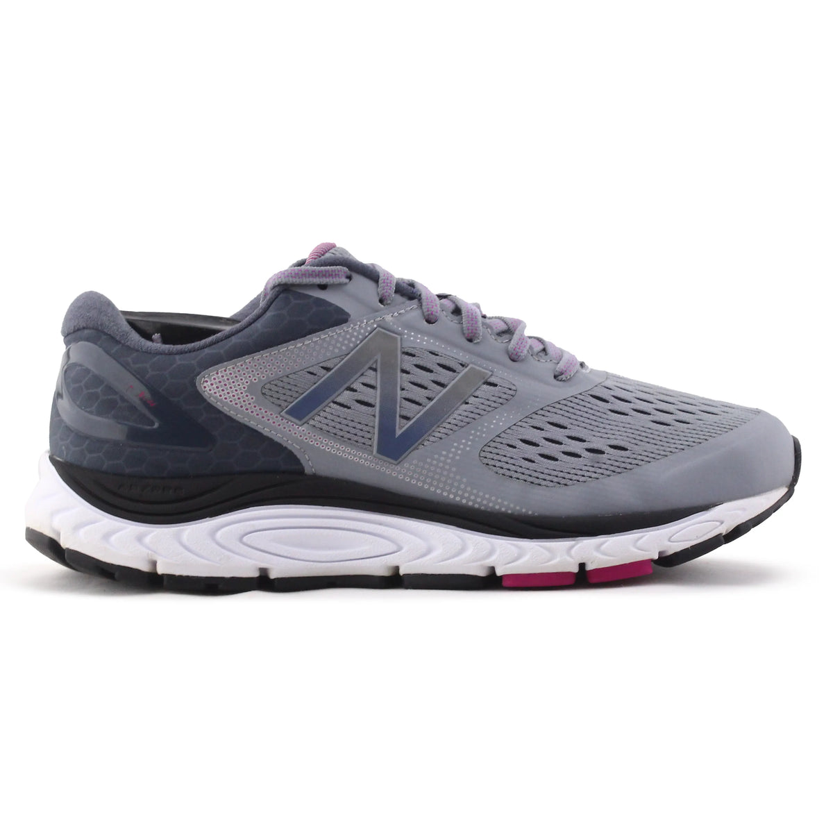 New Balance 840v4
