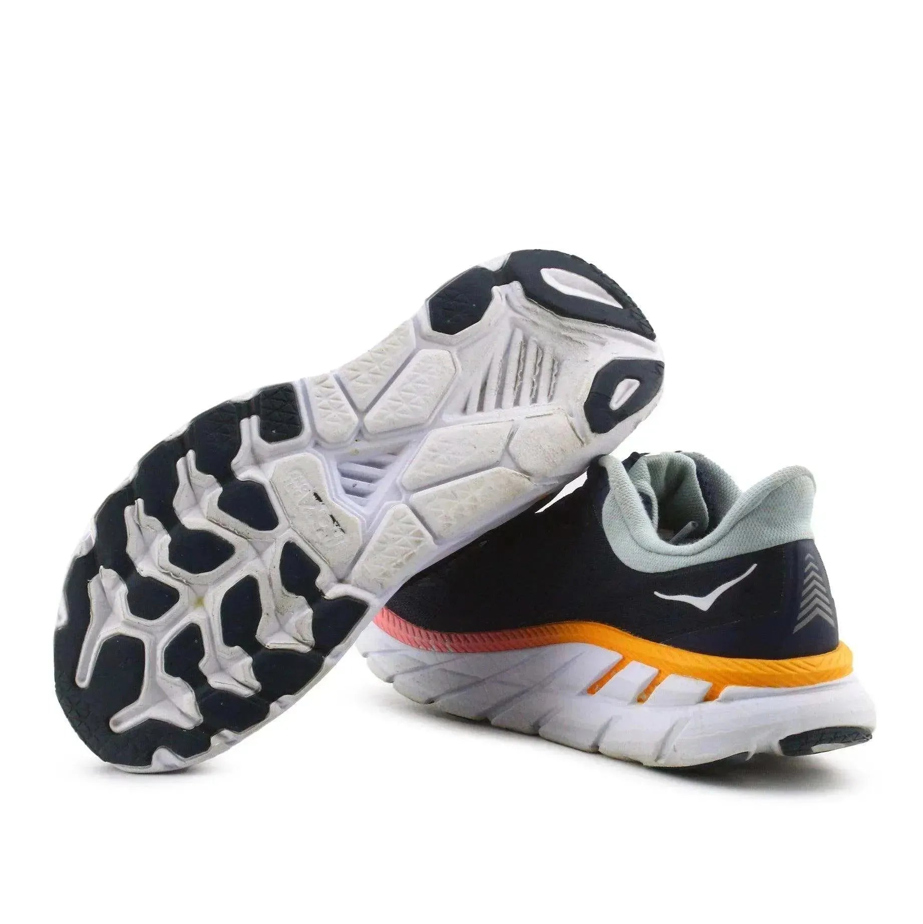Hoka One One Clifton 7 - sundaybazar