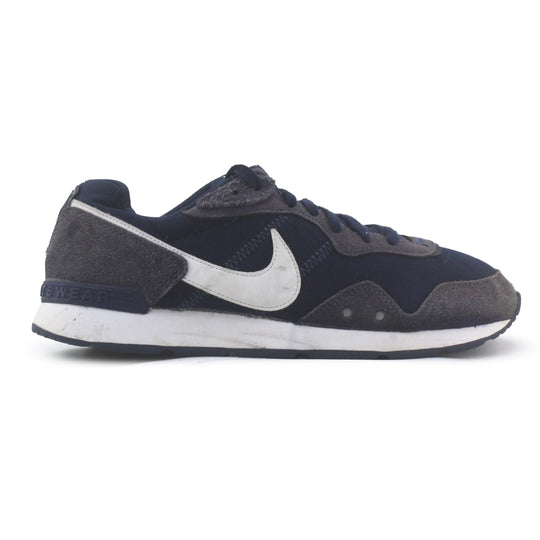 Nike Venture Runner