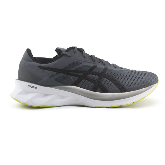Asics Novablast