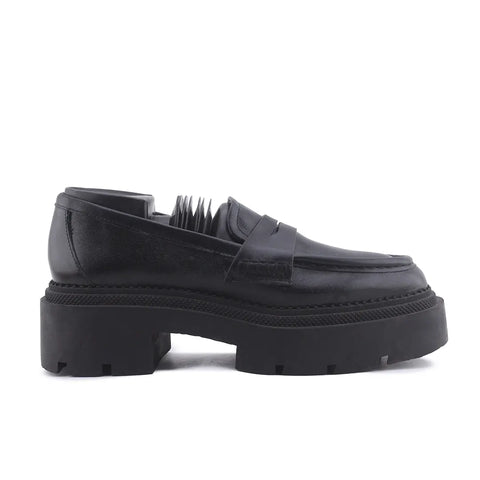 Pumps & Loafers