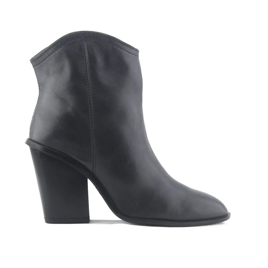 Zara | 100% Authentic Leather